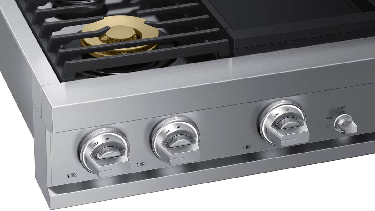 Alt View 13. Dacor - Transitional 48" Built-In Gas Rangetop with 6 Burners and Griddle - Silver Stainless Steel.