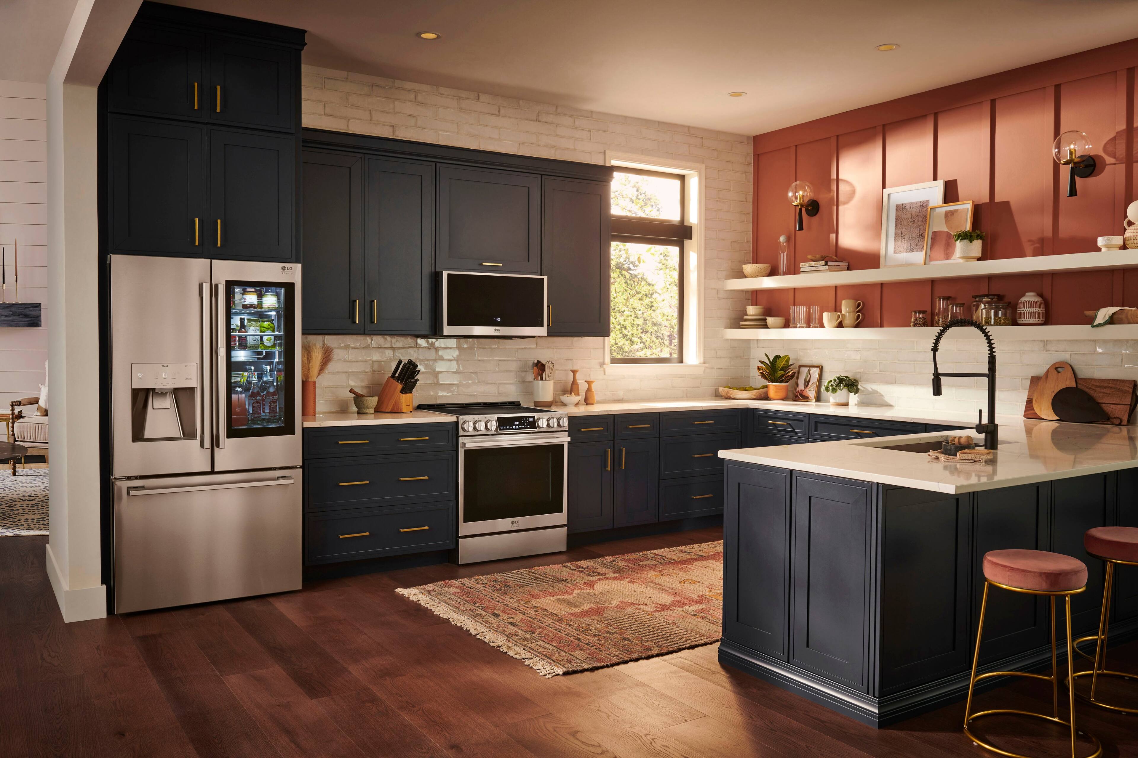 Alt View 32. LG - STUDIO 6.3 Cu. Ft. Freestanding Electric Induction True Convection Range with EasyClean, InstaView and Air Fry - Stainless Steel.
