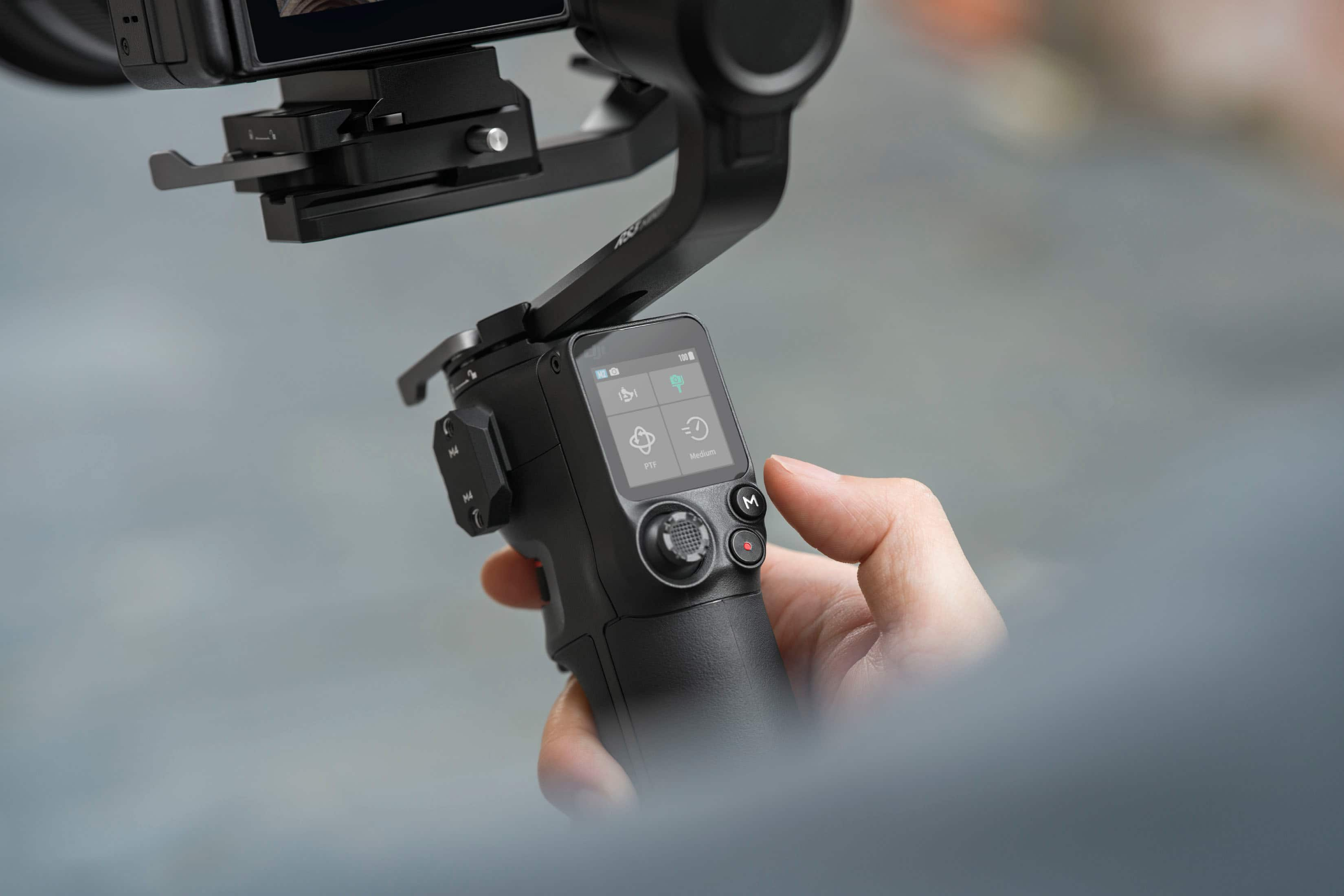 DJI RS3 Mini, 3-Axis Mirrorless Gimbal Lightweight Stabilizer for