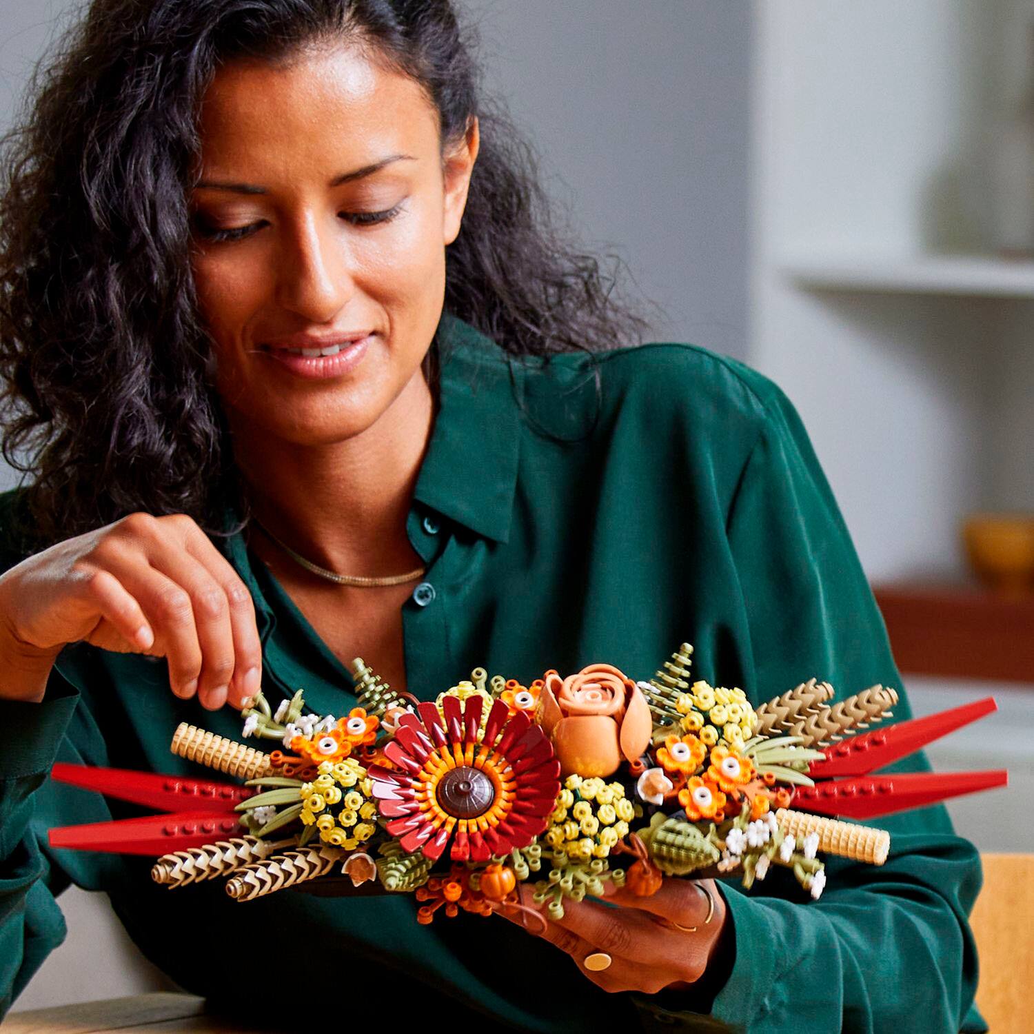 Angle. LEGO - Icons Dried Flower Centerpiece 10314.