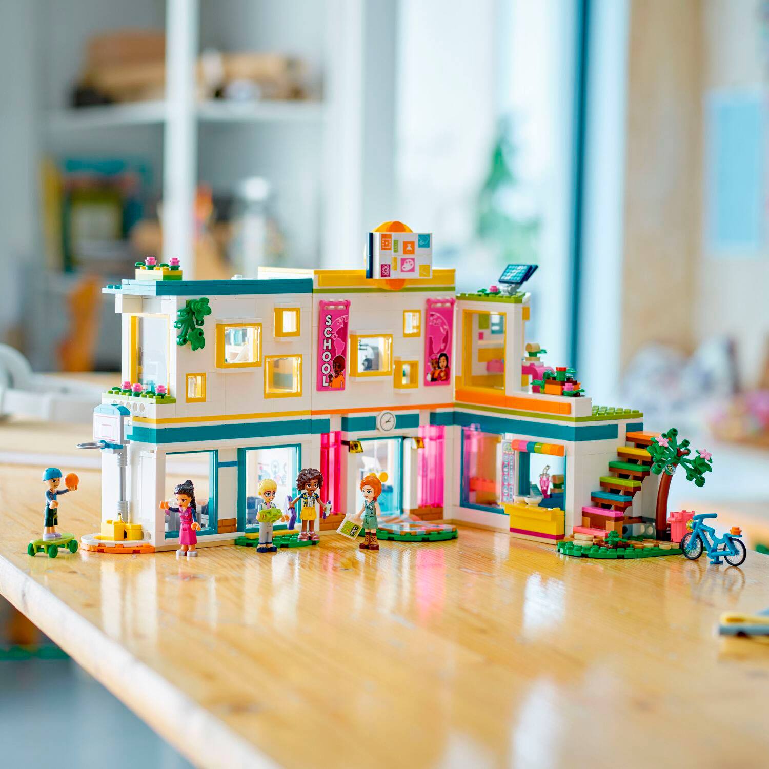 Alt View 13. LEGO - Friends Heartlake International School 41731.