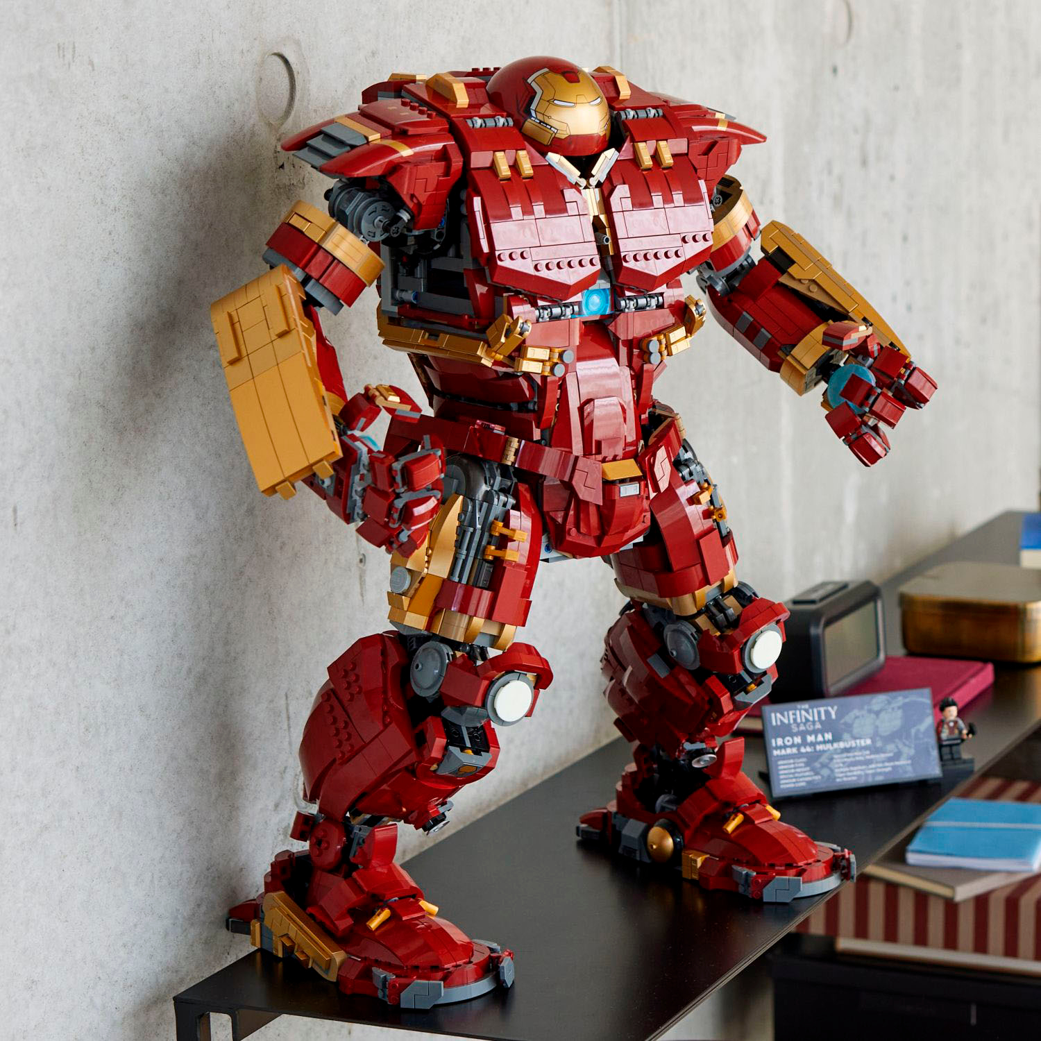 LEGO® Mini-Figurines Super Heros - LEGO® Mini-Figurine Marvel Avengers Tony  Stark Iron Man - La boutique Briques Passion