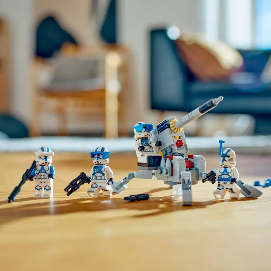 Alt View 13. LEGO - Star Wars 501st Clone Troopers Battle Pack 75345.
