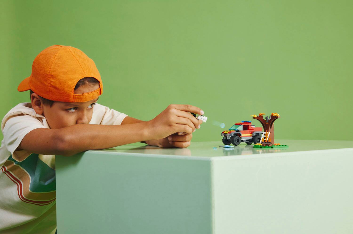 Angle. LEGO - City 4x4 Fire Truck Rescue 60393.