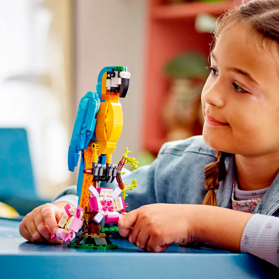 LEGO Creator Exotic Parrot 31136 6425613 Best Buy - Main Image