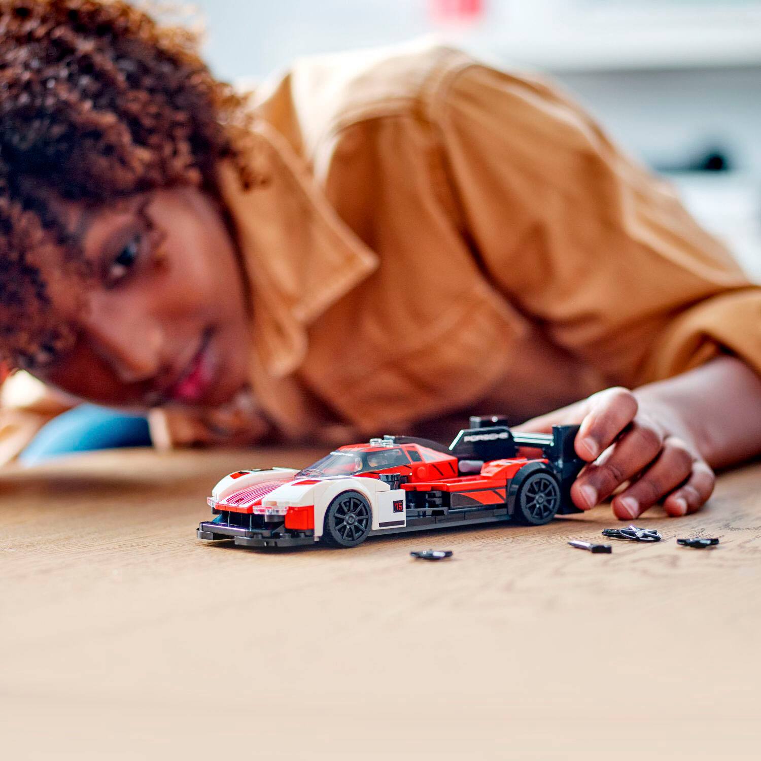 Angle. LEGO - Speed Champions Porsche 963 76916.