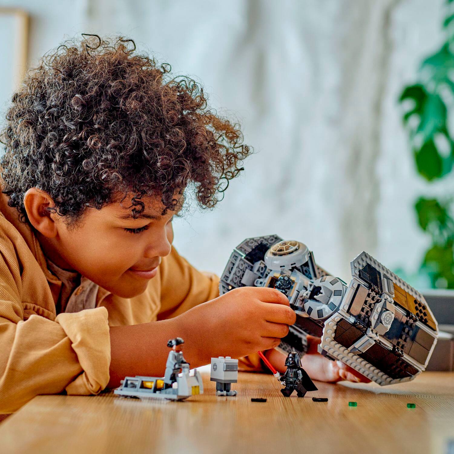 Angle. LEGO - Star Wars TIE Bomber 75347.