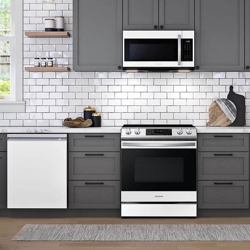 Samsung Electric Range Reviewed: Price vs Features, Spencer's TV &  Appliance