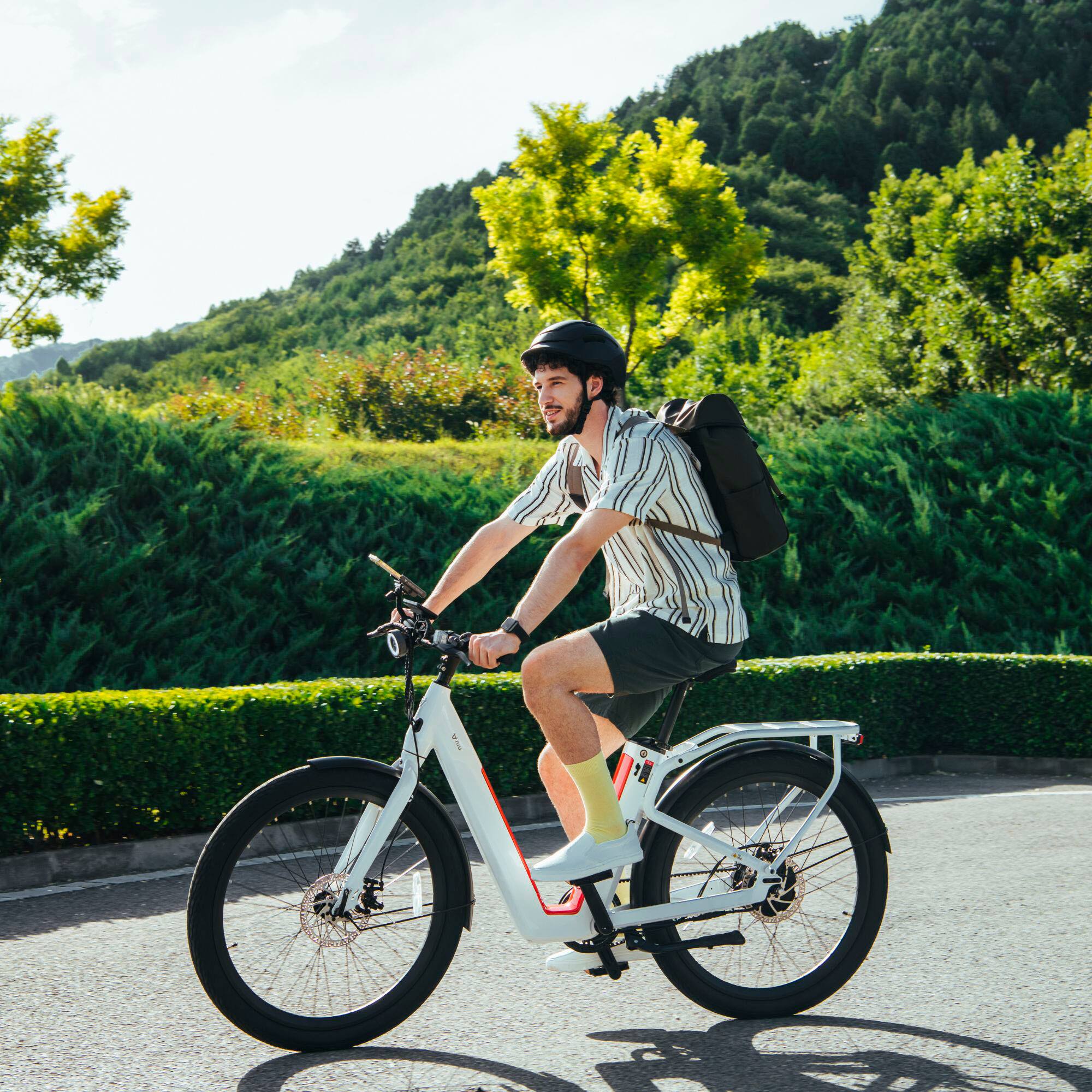 Alt View 14. NIU - BQi-C3 Pro eBike w/ up to 90 miles Max Operating Range and 28 MPH Max Speed - White.