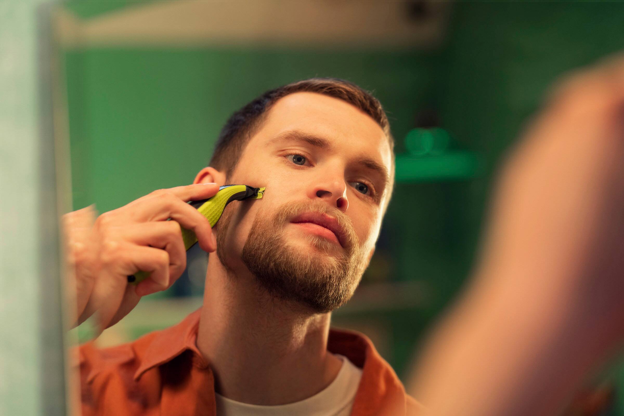 Alt View 11. Philips Norelco - OneBlade 360 Face + Body - Hybrid Electric Trimmer and Shaver - Black And Green.