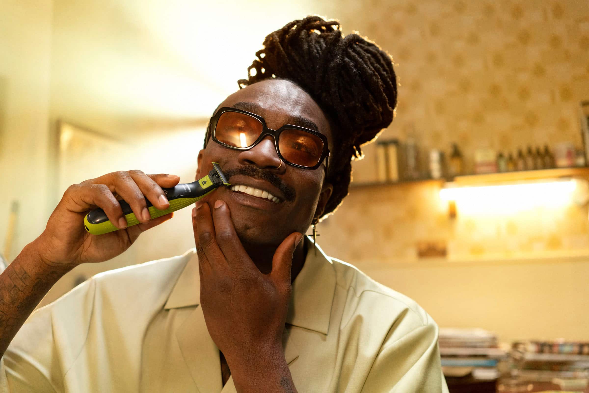 Alt View 11. Philips Norelco - OneBlade 360 Face - Hybrid Electric Trimmer and Shaver - Green.