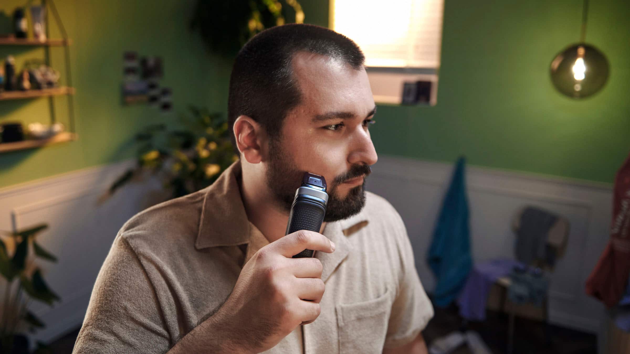 Alt View 13. Philips Norelco - Multigroom Series 5000 18 Piece Men's Grooming Kit - Silver.