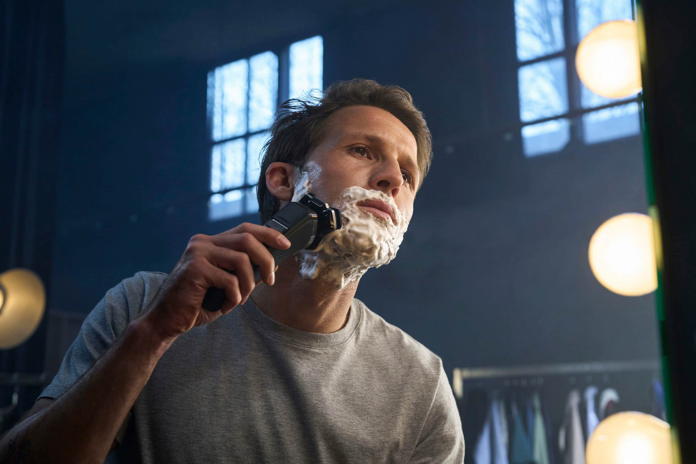 Alt View 17. Philips Norelco - Shaver 7200, Rechargeable Wet & Dry Electric Shaver with SenseIQ Technology and Pop-up Trimmer - Black.