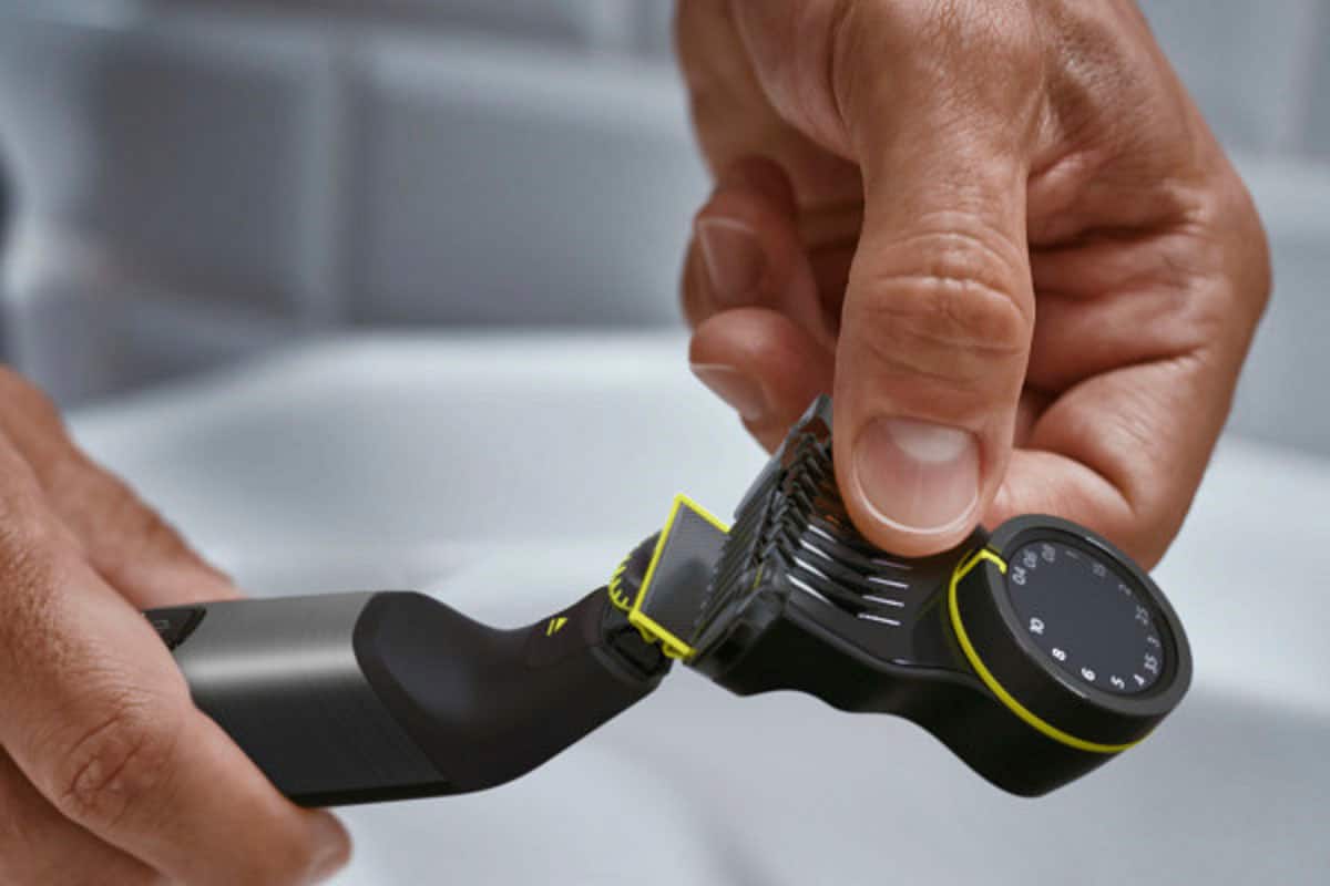 Alt View 11. Philips Norelco - OneBlade Pro 360, Face & Body Hybrid Electric Trimmer and Shaver - Chrome.