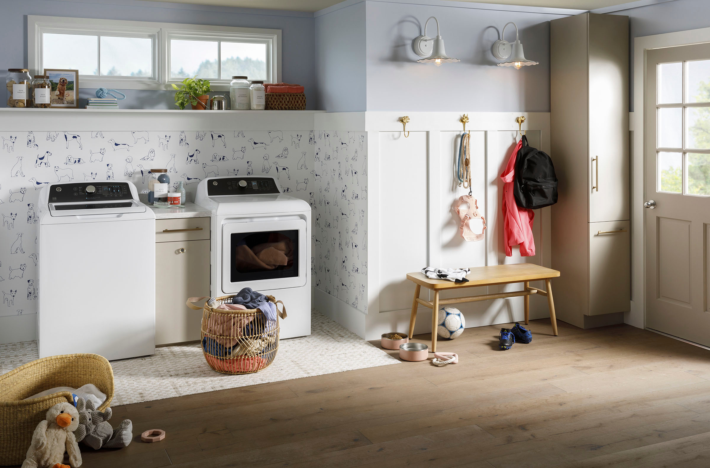 Alt View 14. GE - 7.4 Cu. Ft. Front Load Electric Dryer with Sensor Dry - White with Matte Black.