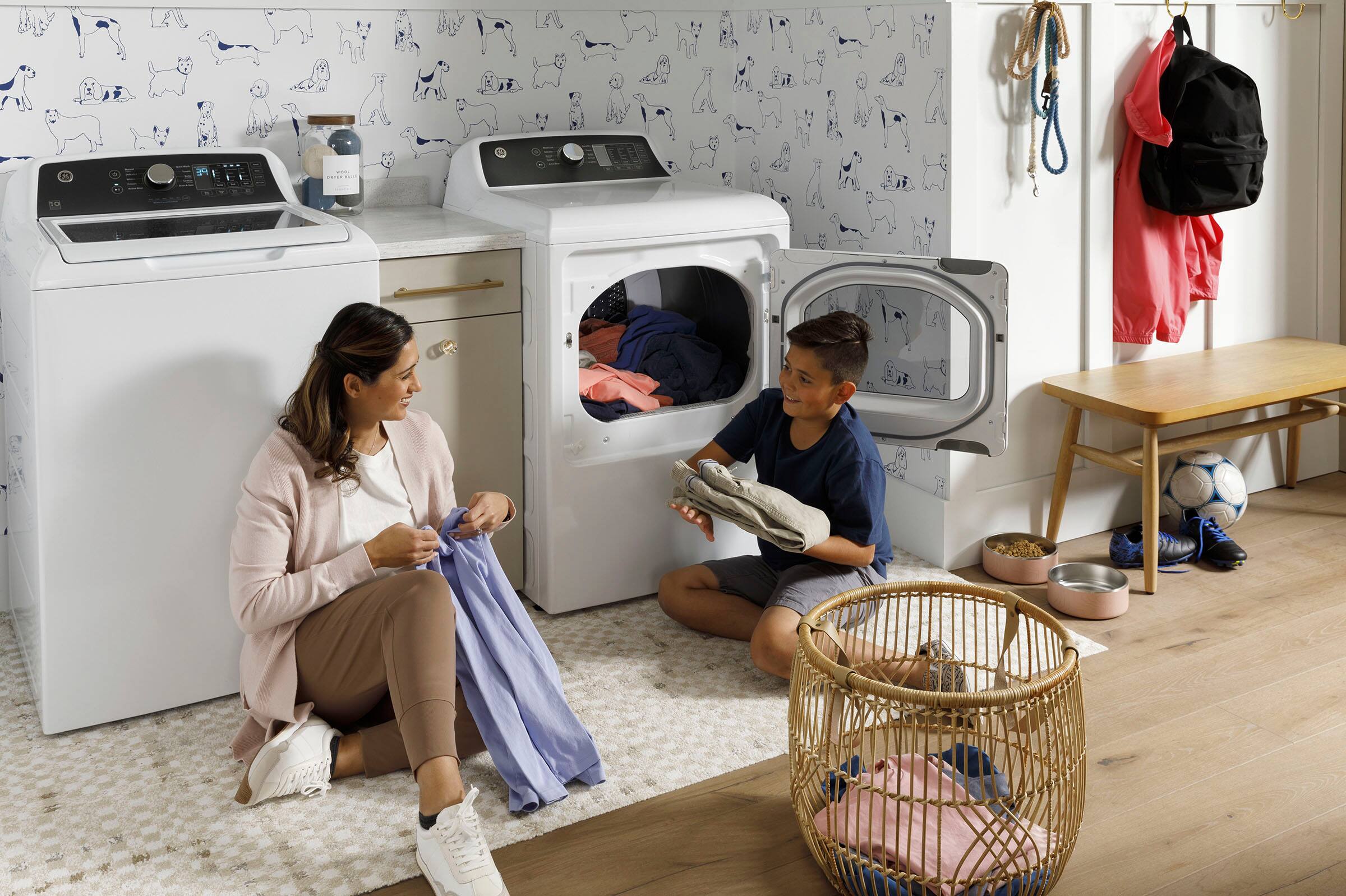 Alt View 23. GE - 7.4 cu. ft. Top Load Gas Dryer with Sensor Dry - White with Matte Black.