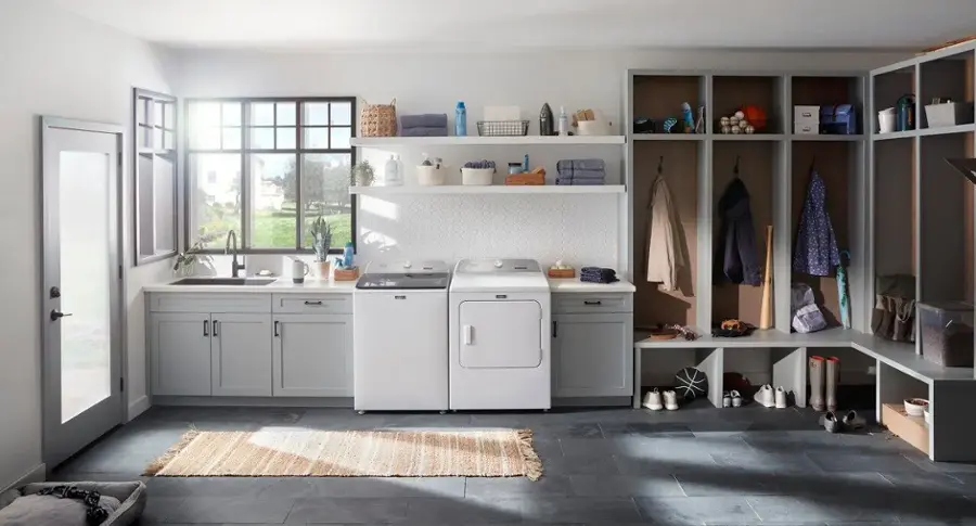 Alt View 21. Maytag - 4.7 Cu. Ft. High Efficiency Top Load Washer with Pet Pro System - White.