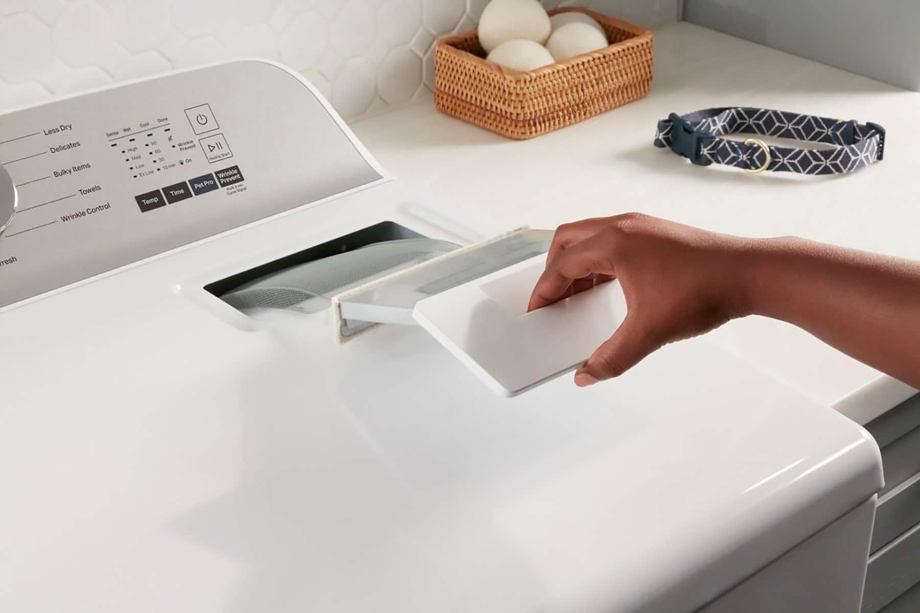 The text on the image reads "MAYTAG PET PRO SYSTEM."