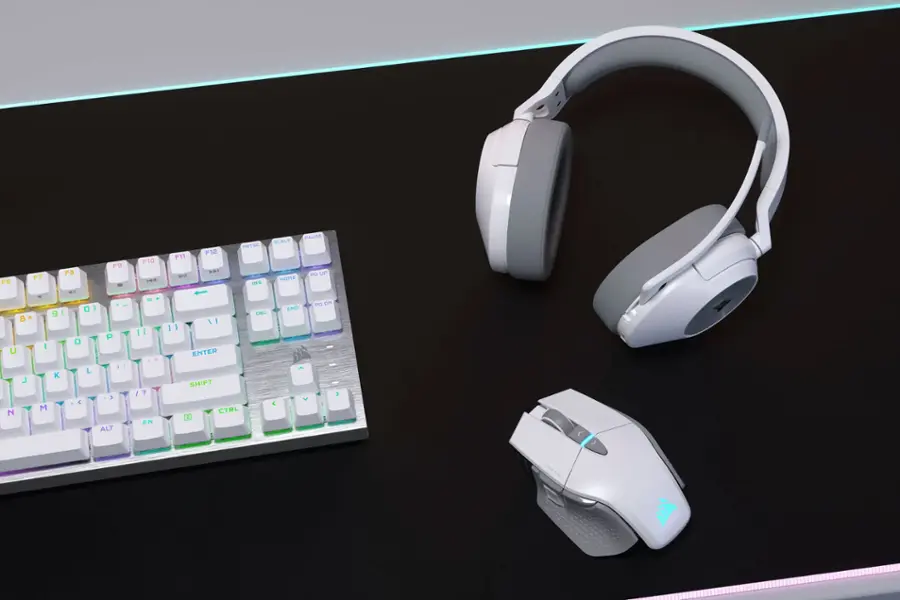 Alt View 15. CORSAIR - HS Series HS55 Wireless Gaming Headset for PC, PS5, and Mobile - White.