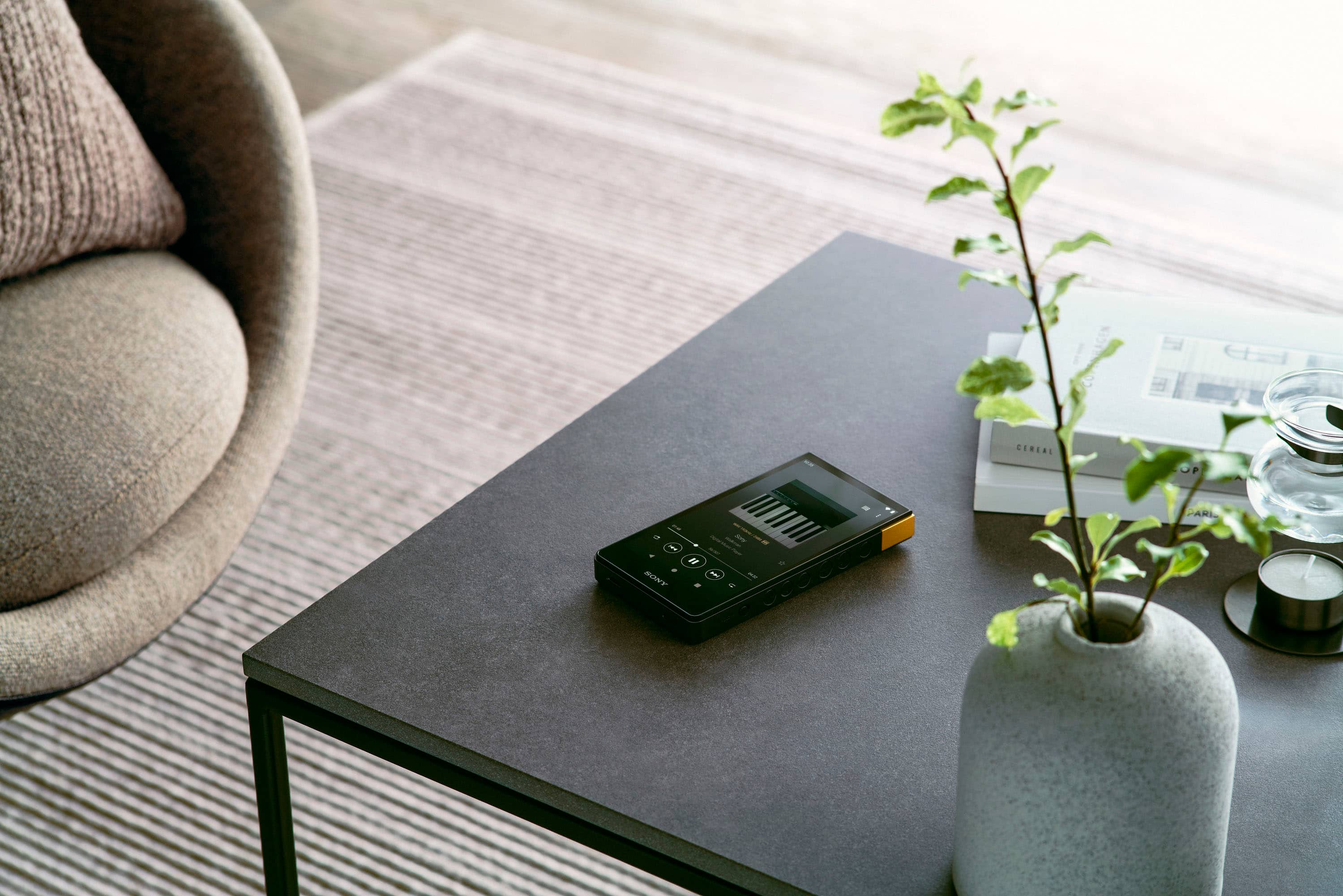 Alt View 20. Sony - Sony ZX707 Walkman ZX Series - Black.