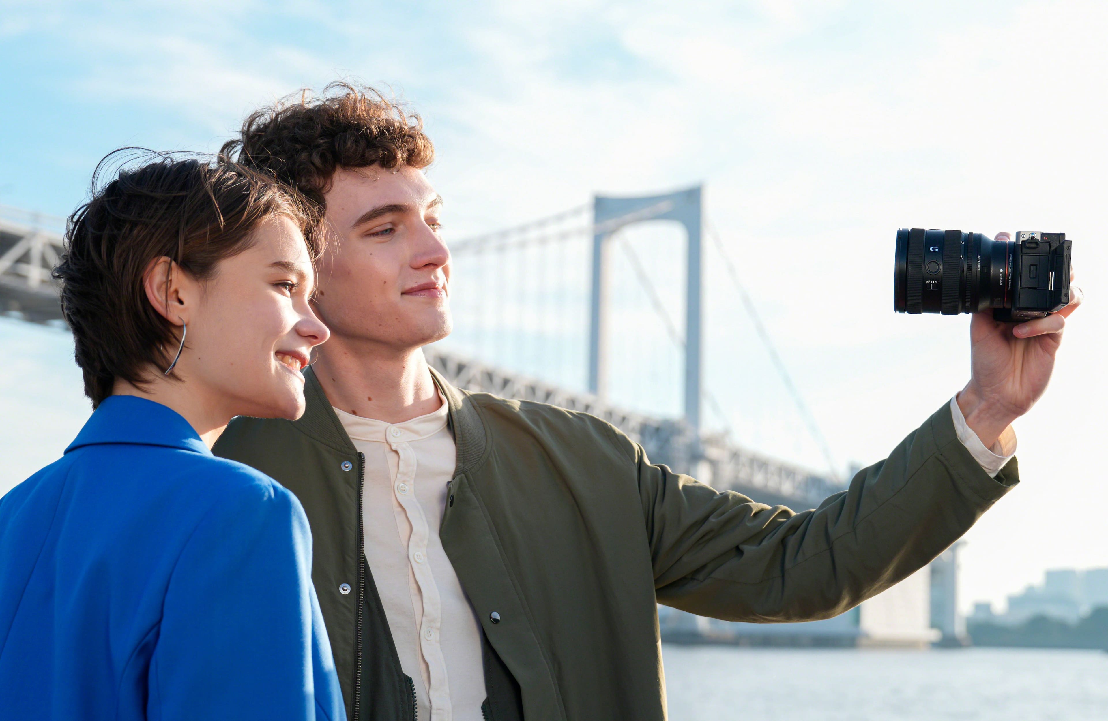 Alt View 18. Sony - FE 20-70mm F4 G Full Frame Standard Zoom Lens for E-mount Cameras - Black.