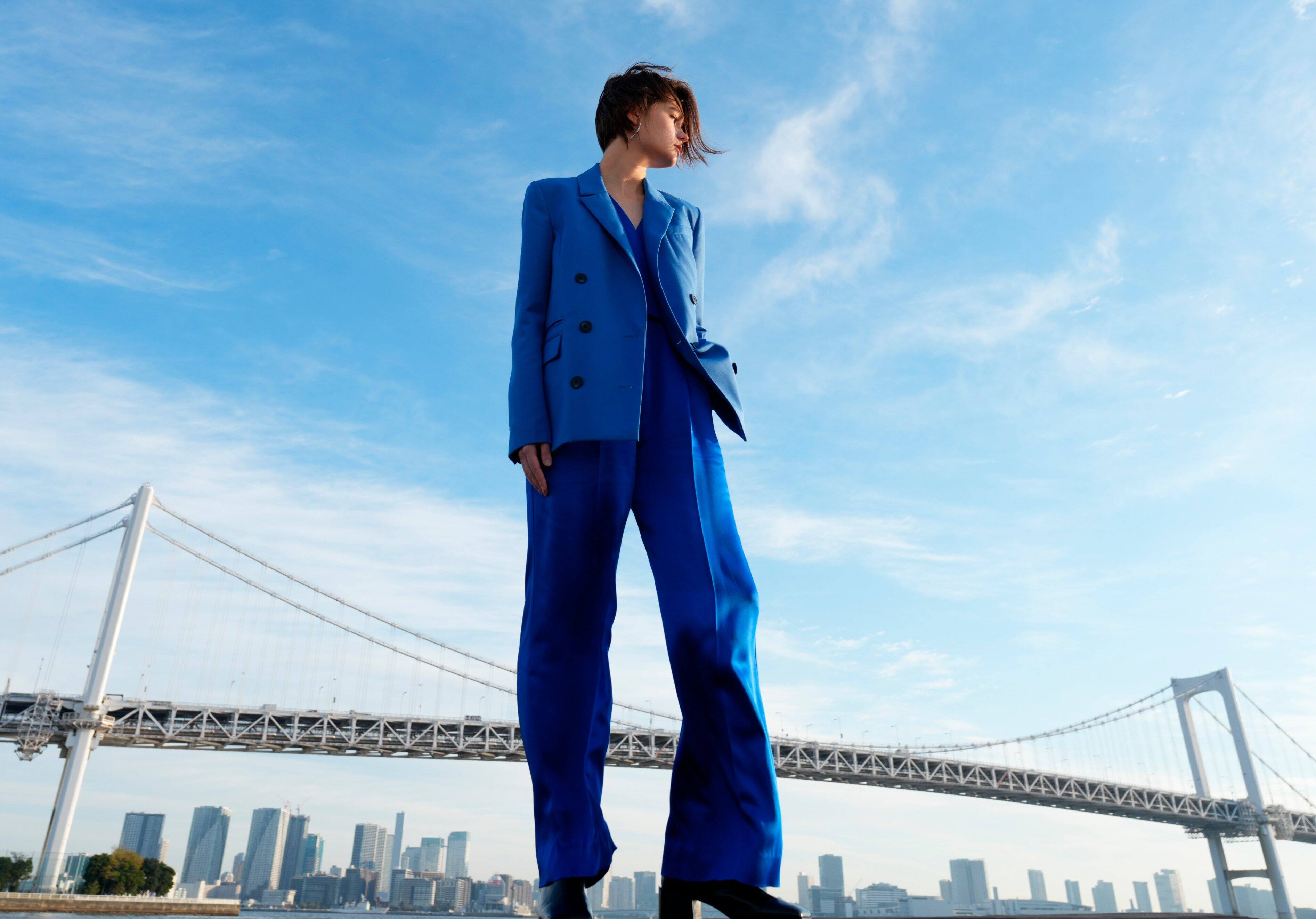 Alt View 21. Sony - FE 20-70mm F4 G Full Frame Standard Zoom Lens for E-mount Cameras - Black.