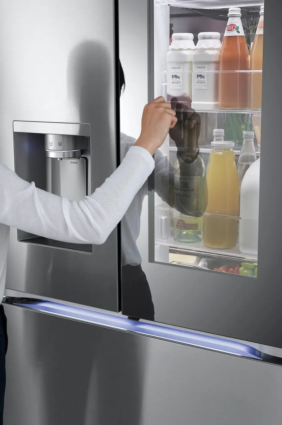 Alt View 22. LG - Counter-Depth MAX 25.5 Cu. Ft. French Door Smart Refrigerator with Mirror InstaView - Printproof Stainless Steel.