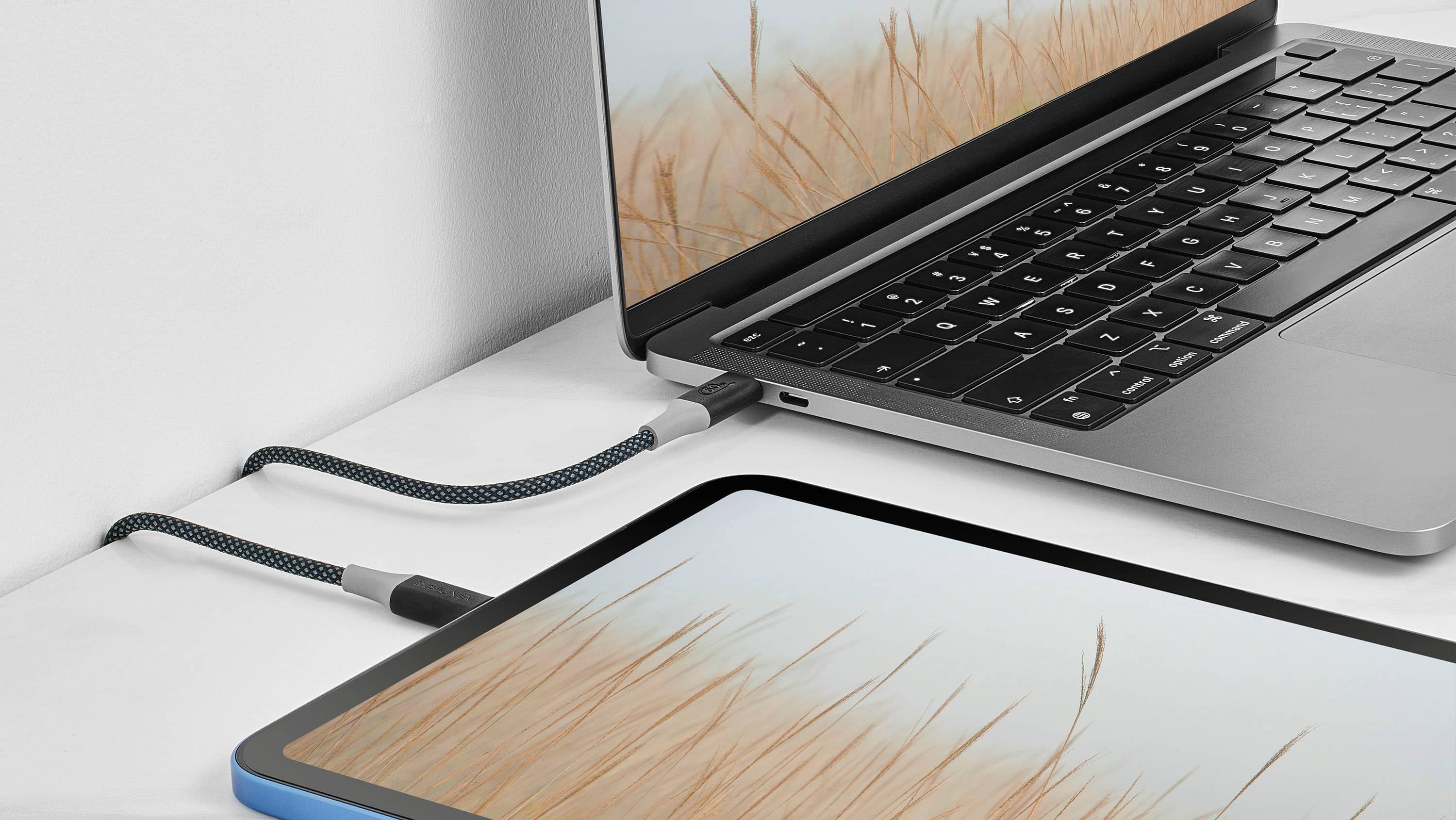 Alt View 14. Insignia™ - 8ft 60W USB-C to USB-C Charge-and-Sync Braided Cable - Black.