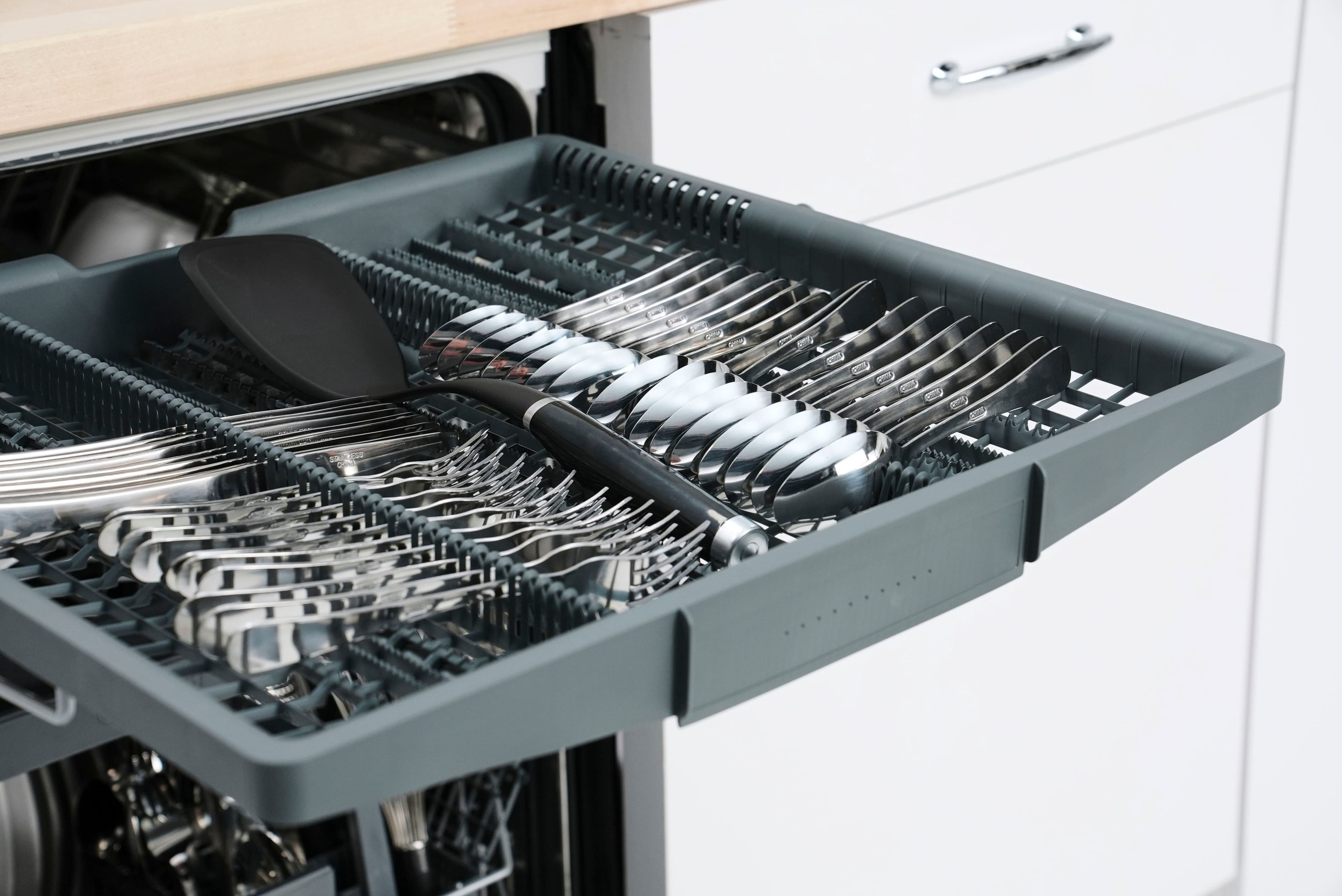 Alt View 24. Bosch - 300 Series 24” Front Control Smart Built-In Stainless Steel Tub Dishwasher with 3rd Rack and AquaStop Plus, 46dBA - Stainless Steel.