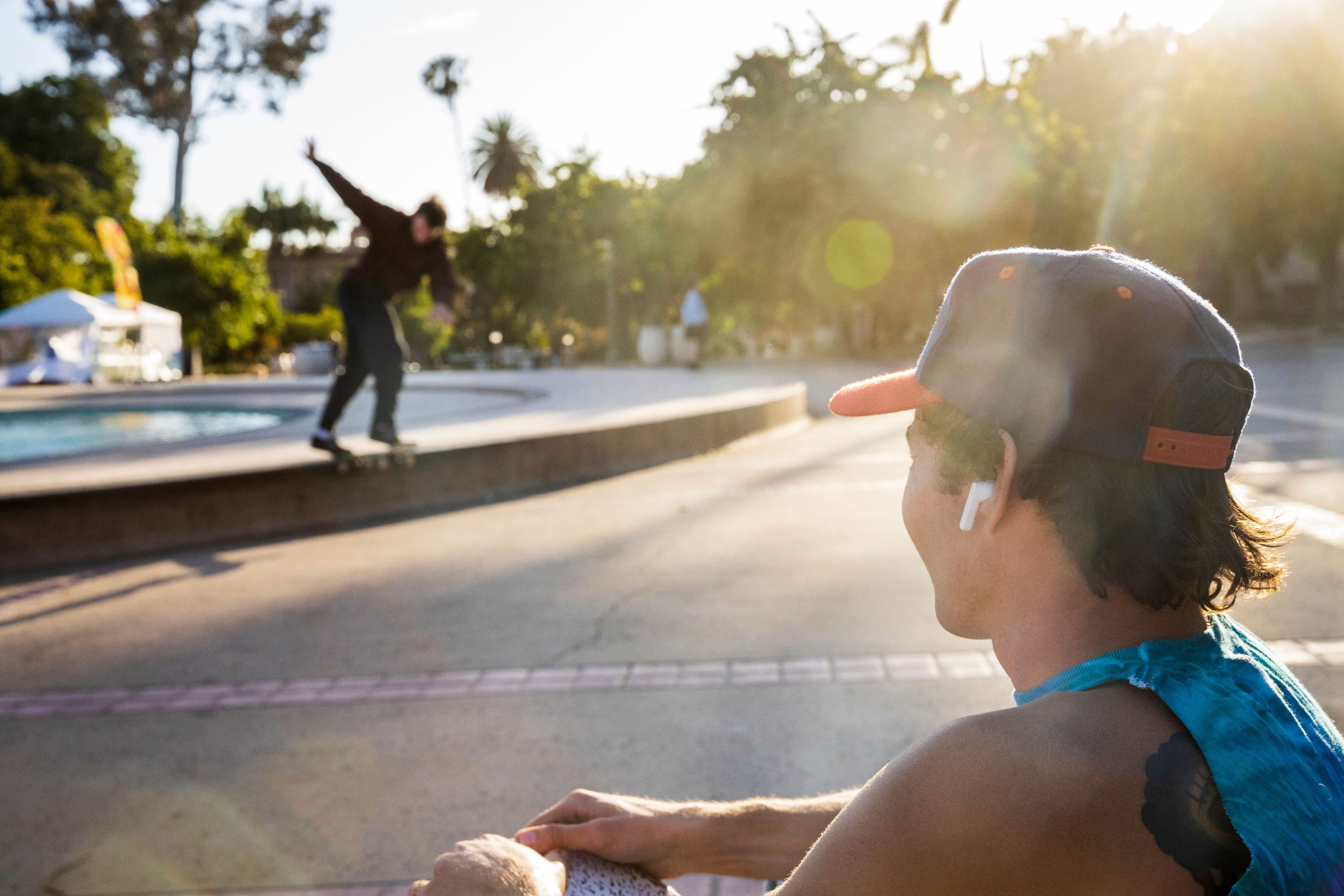 Alt View 21. JBL - Tune Flex True Wireless Noise Cancelling Earbuds - Black.