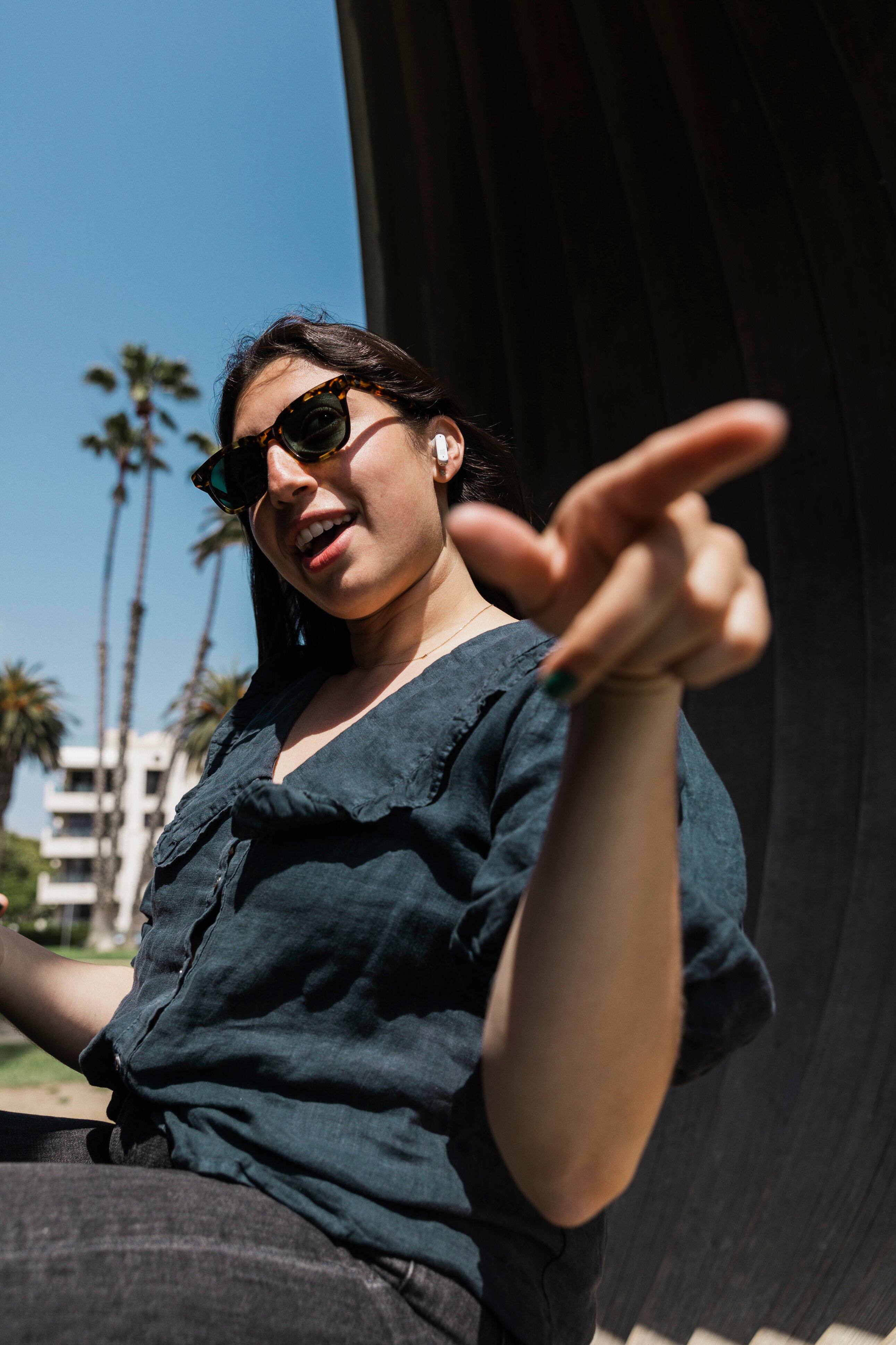 Alt View 24. JBL - Tune Flex True Wireless Noise Cancelling Earbuds - Black.