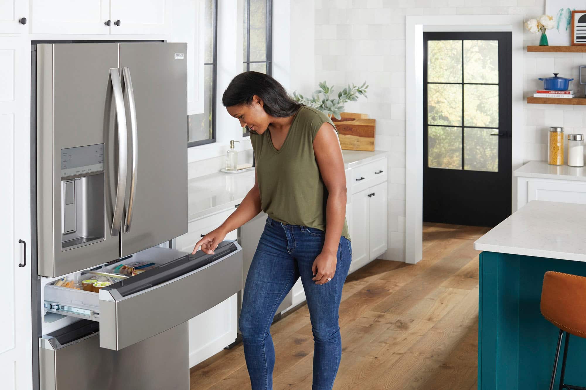 Alt View 17. Frigidaire - 21.5 Cu. Ft. 4-Door French Door Counter-Depth Refrigerator - Stainless Steel.