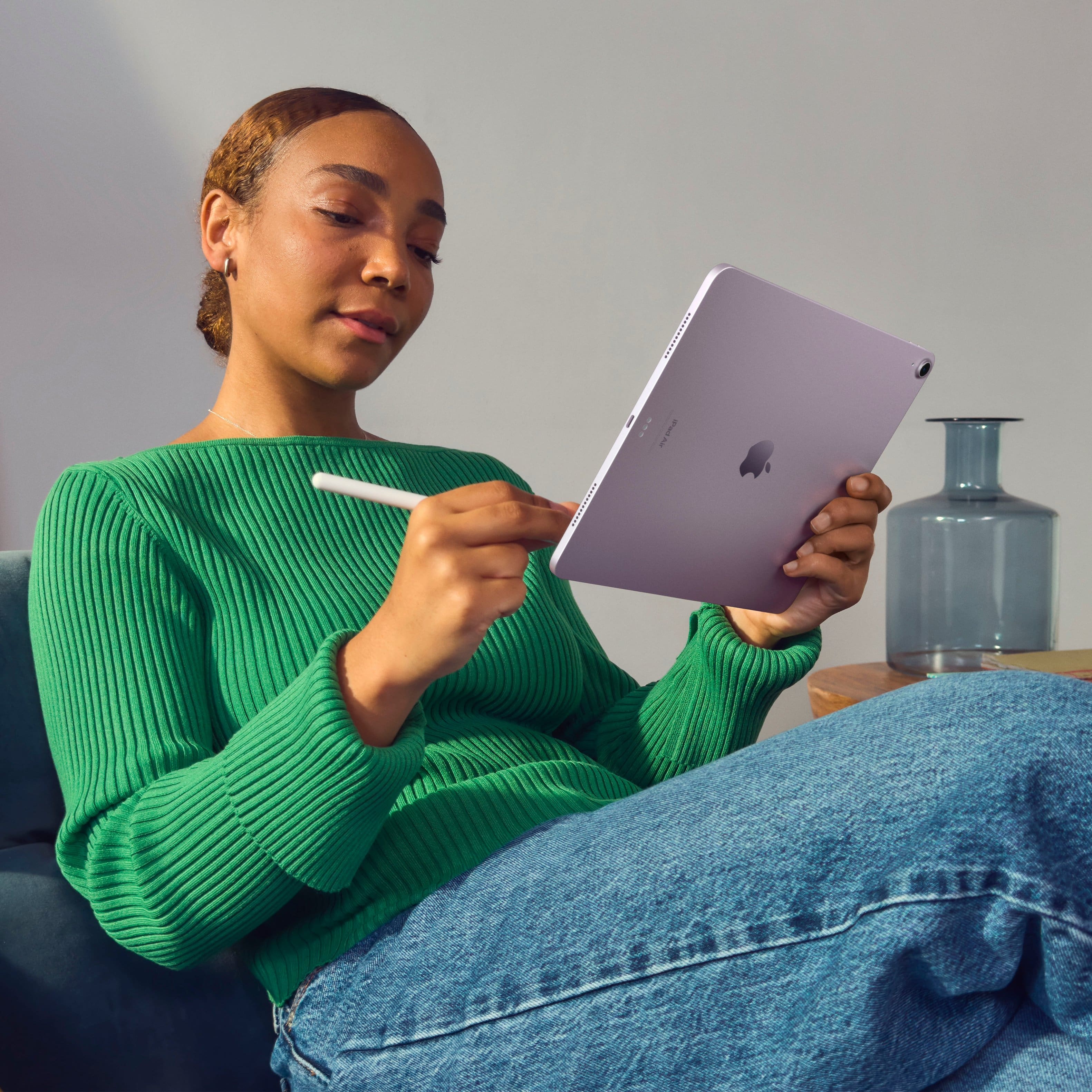 Apple 11-inch iPad Air M2 chip Built for Apple Intelligence Apple 11-inch iPad Air M2 chip Built for Apple Intelligence