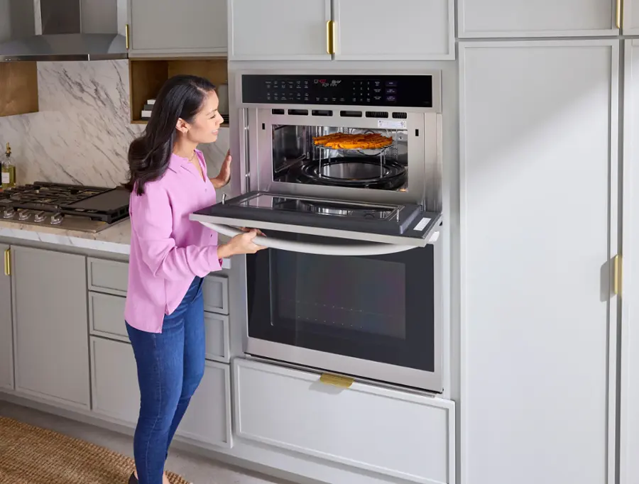 Alt View 25. LG - 30" Built-In Electric Convection Combination Wall Oven with Microwave and Steam Sous Vide - Printproof Stainless Steel.