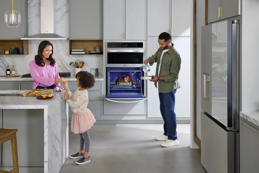 Alt View 27. LG - 30" Built-In Electric Convection Combination Wall Oven with Microwave and Steam Sous Vide - Printproof Stainless Steel.