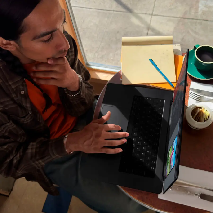 Alt View 10. Apple - MacBook Pro 14" Laptop - M3 Pro chip - 18GB Memory - 14-core GPU - 512GB SSD - Space Black.