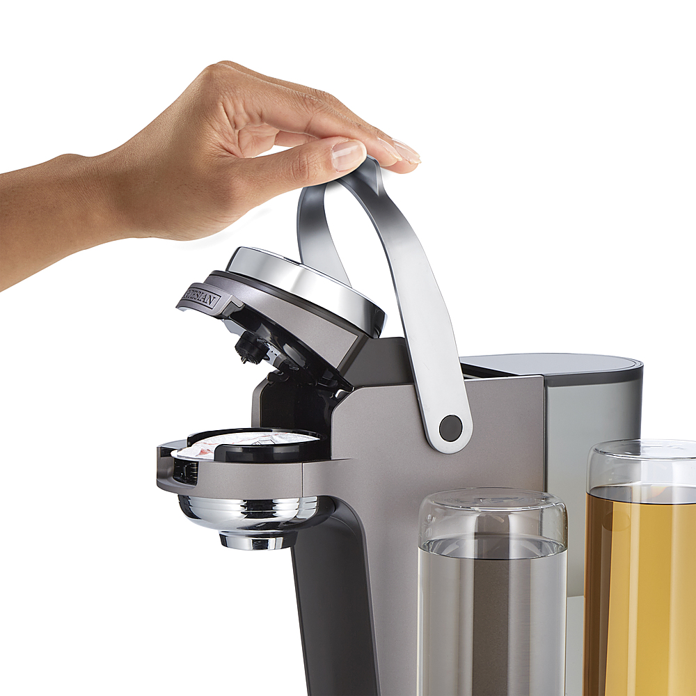 How the Keurig-style Bartesian cocktail machine won me over