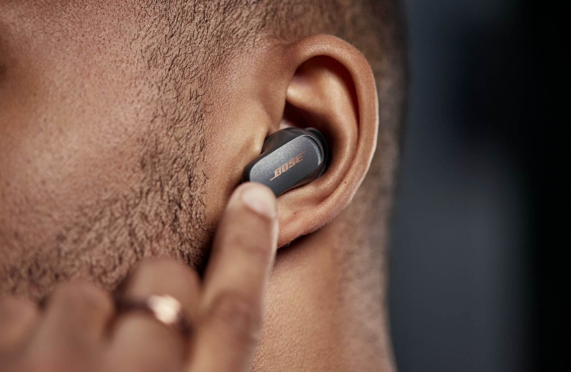 Bose QuietComfort Earbuds II True Wireless Noise Cancelling In-Ear  Headphones Eclipse Gray 870730-0040 - Best Buy
