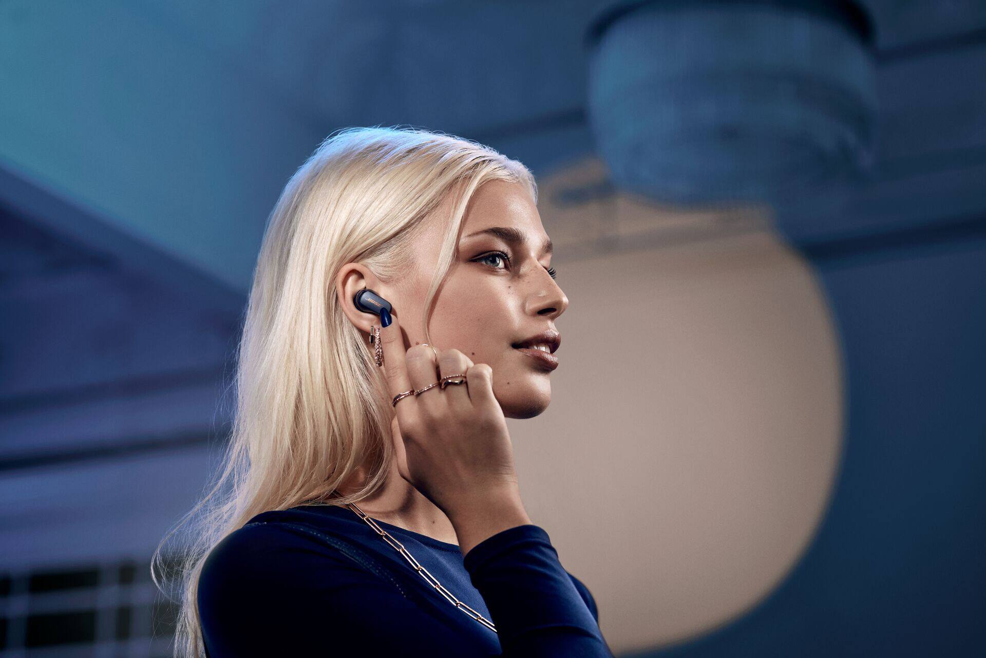 Alt View 21. Bose - QuietComfort Earbuds II True Wireless Noise Cancelling In-Ear Headphones - Midnight Blue.