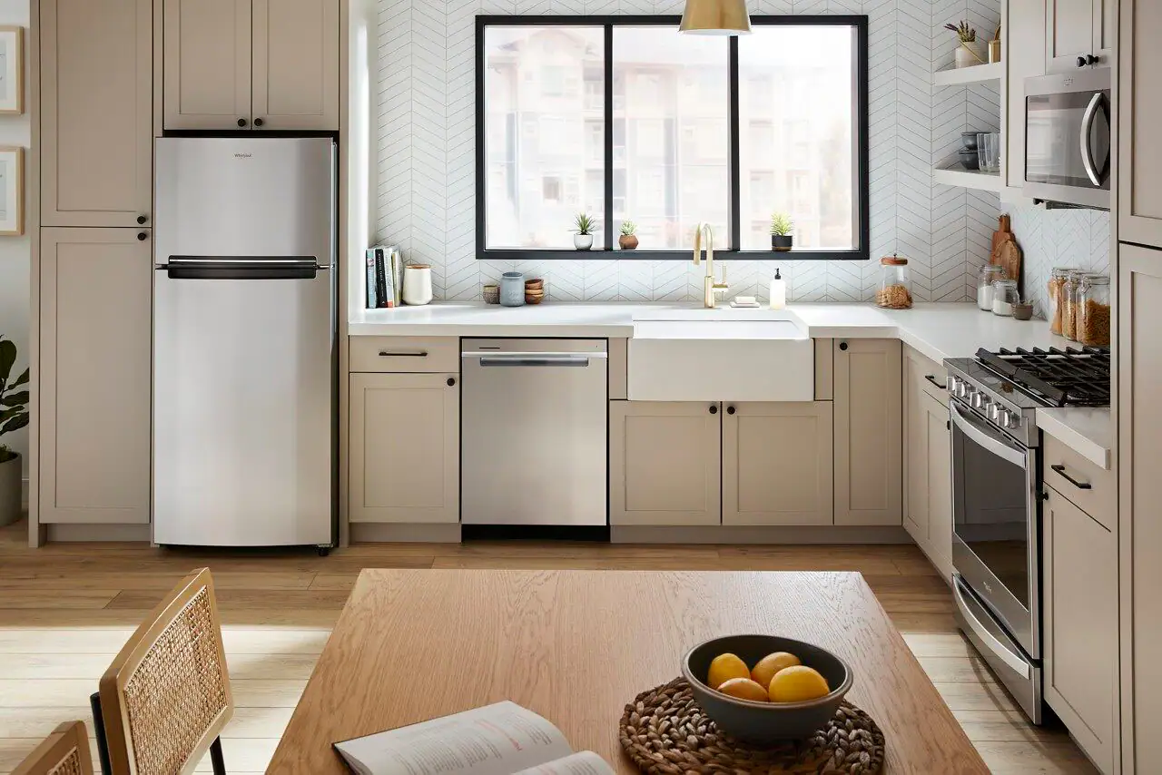 Alt View 12. Whirlpool - 16.3 Cu. Ft. Top-Freezer Refrigerator - Stainless Steel.