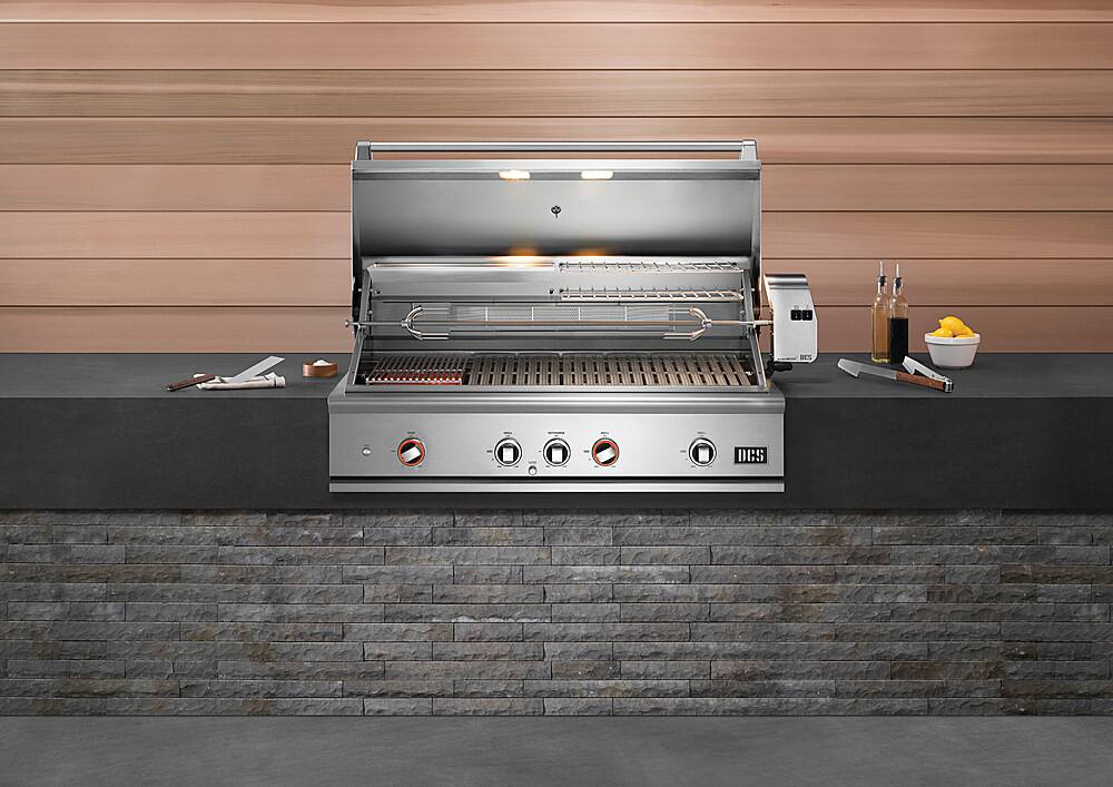 Alt View 14. DCS - 48-in Series 9 Natural Gas Grill - Stainless Steel.