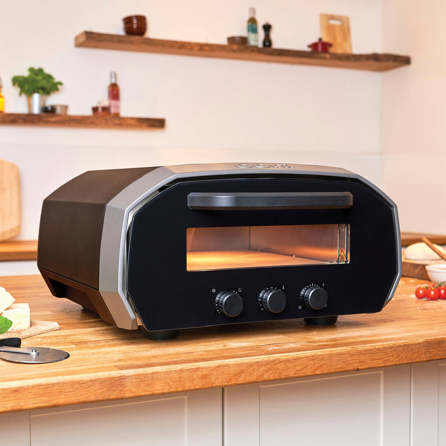 Ooni Volt 12 Review: The Future Of Pizza is Electric