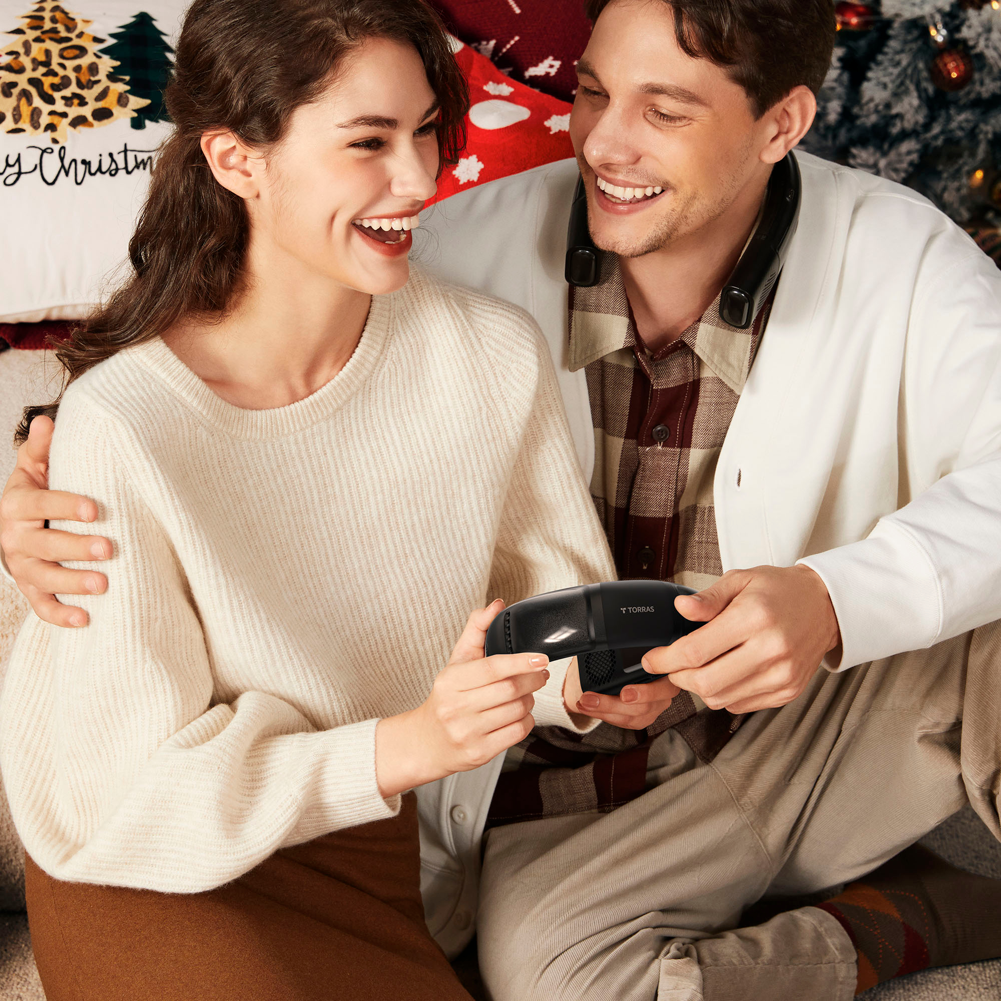 Alt View 14. TORRAS - Coolify 2s – Smart 3-in-1 Neck Air Conditioner, Cooling, Heating, and Fan - Black.