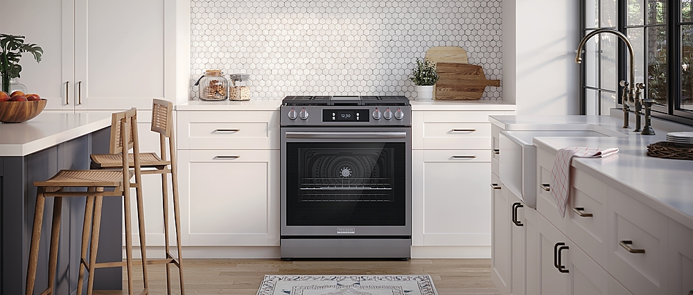 Frigidaire Frigidaire Gallery 30inch Front Control Gas Range with Total Convection - Stainless Steel