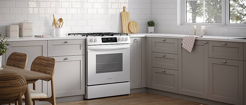 Alt View 13. Frigidaire - 5.1 Cu. Ft Freestanding Gas Range with Quick Boil - White.