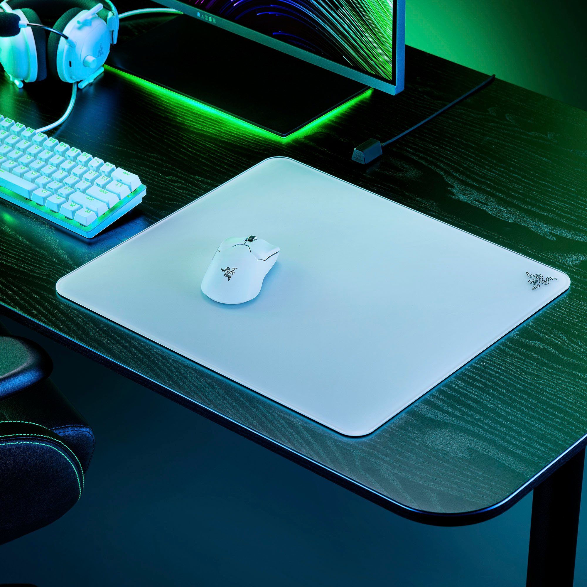 Razer - Atlas Tempered Glass Gaming Mouse Mat - White Edition