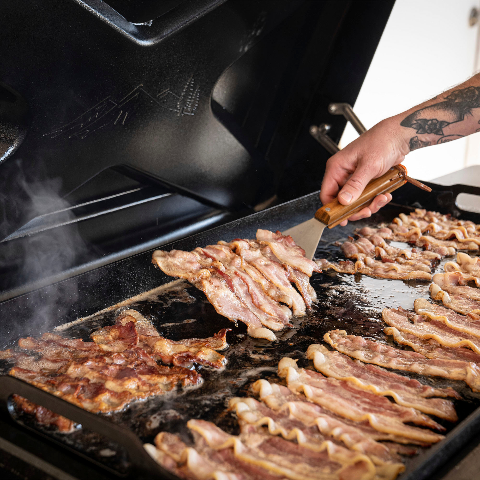 How to Cook on a Flat Top Griddle - Traeger Grill