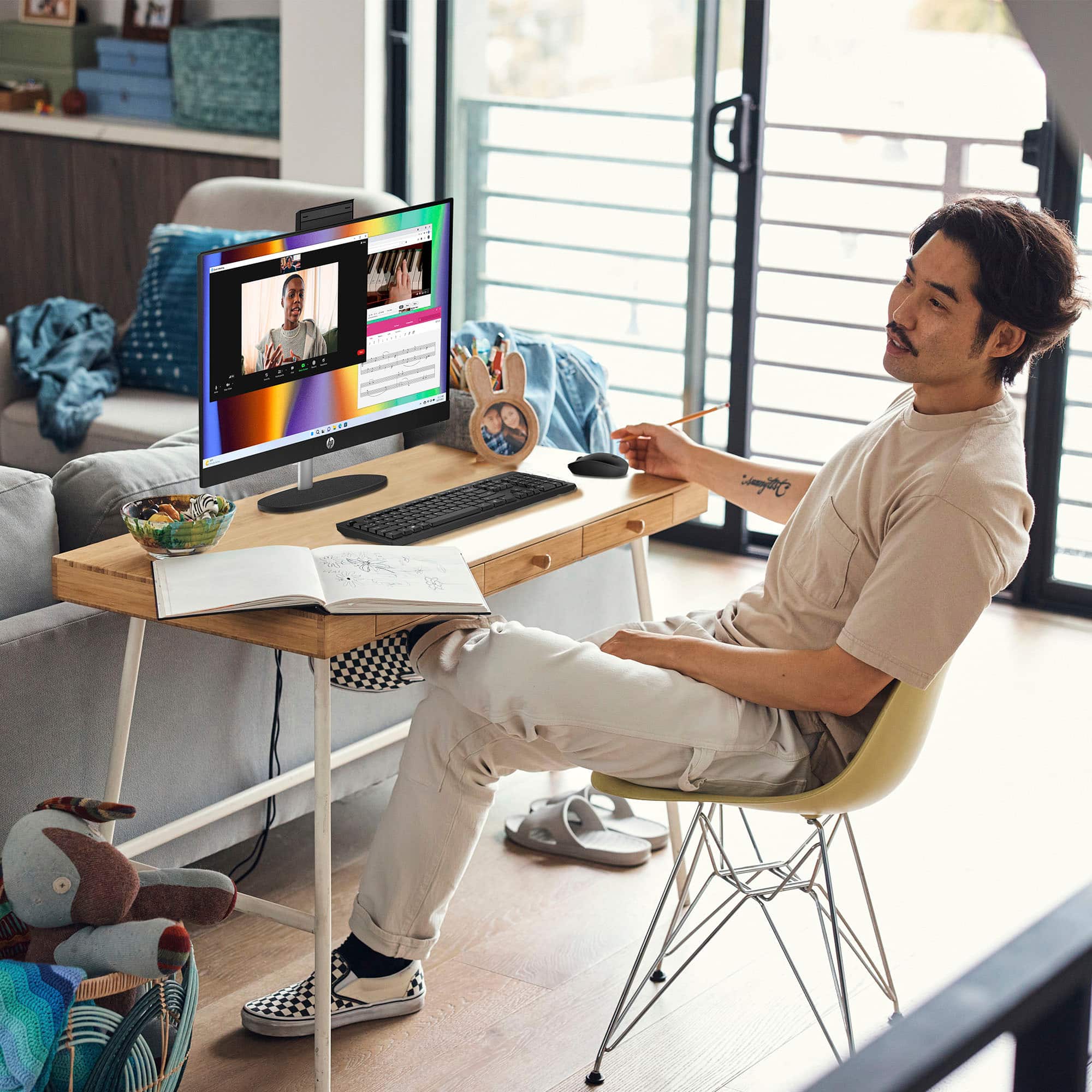 Alt View 5. HP - 24" Touch-Screen All-in-One with Adjustable Height - AMD Ryzen 5 - 8GB Memory - 1TB SSD - Jet Black.