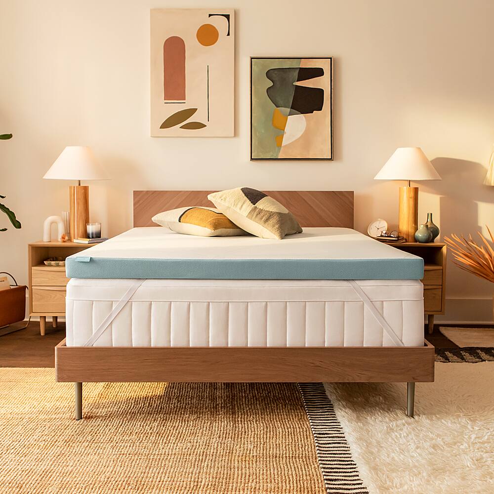 Alt View 18. Tempur-Pedic - TEMPUR-Adapt® + Cooling 3" Memory Foam Mattress Topper, King - White.