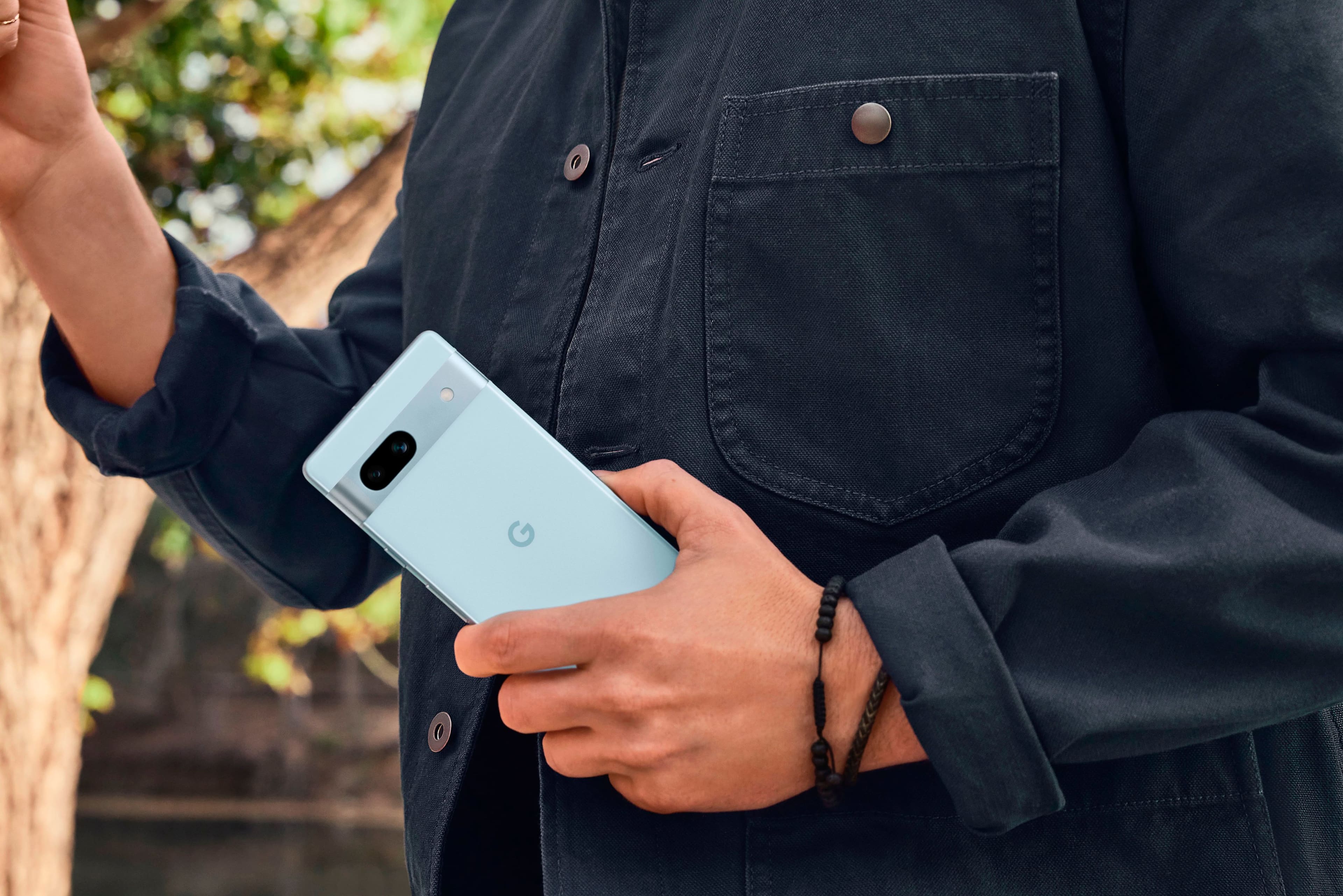 Alt View 14. Google - Pixel 7a 5G 128GB (Unlocked) - Sea.